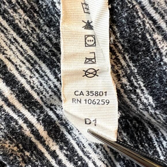 Lululemon Gratitude Wrap Jacket Heathered Grey Womens Size 2 - Picture 7 of 9